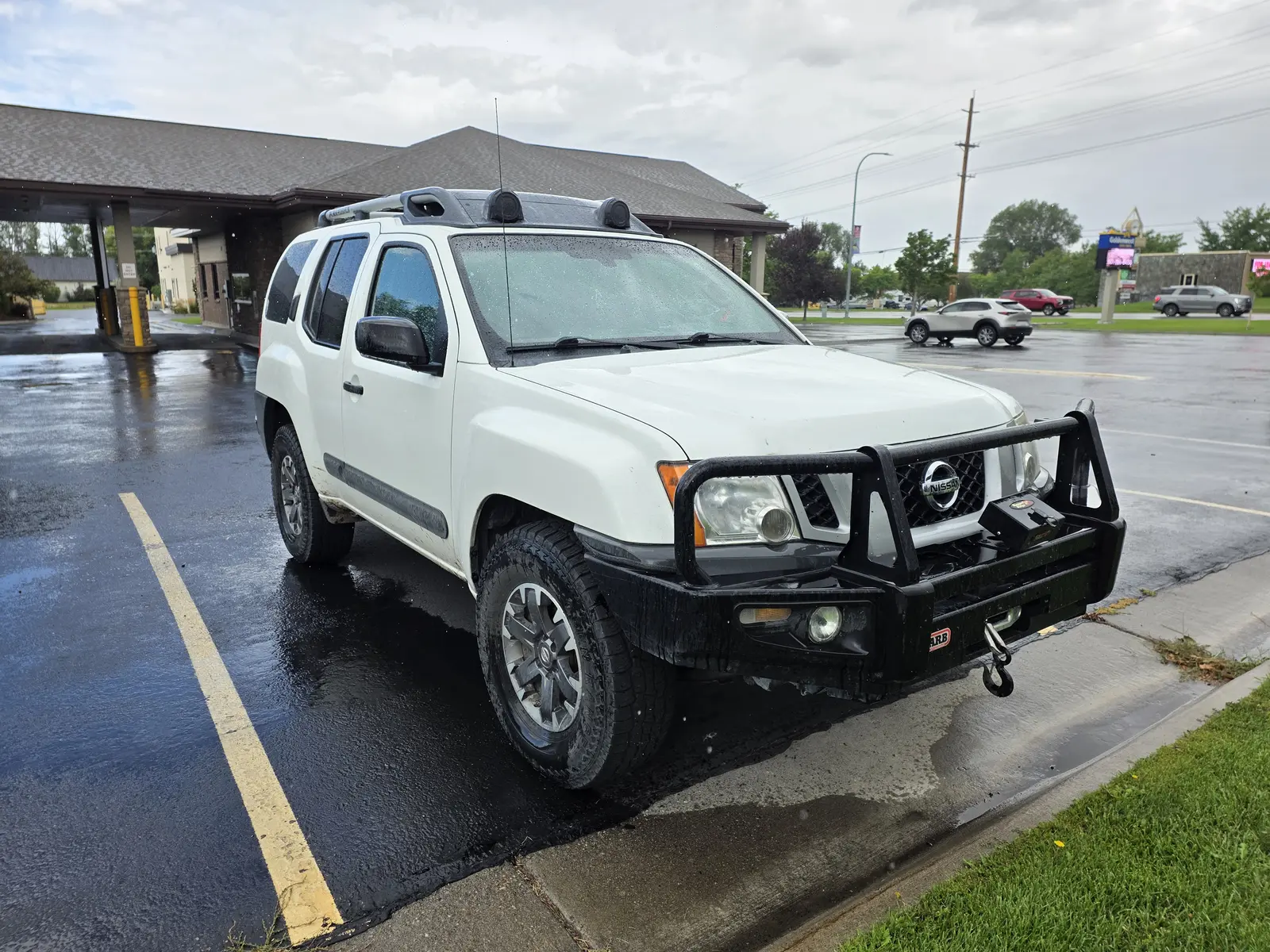 2014 Nissan Xterra PRO-4X rental photo 2