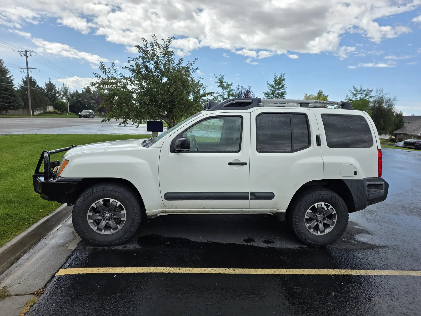 2014 Nissan Xterra PRO-4X rental photo 3