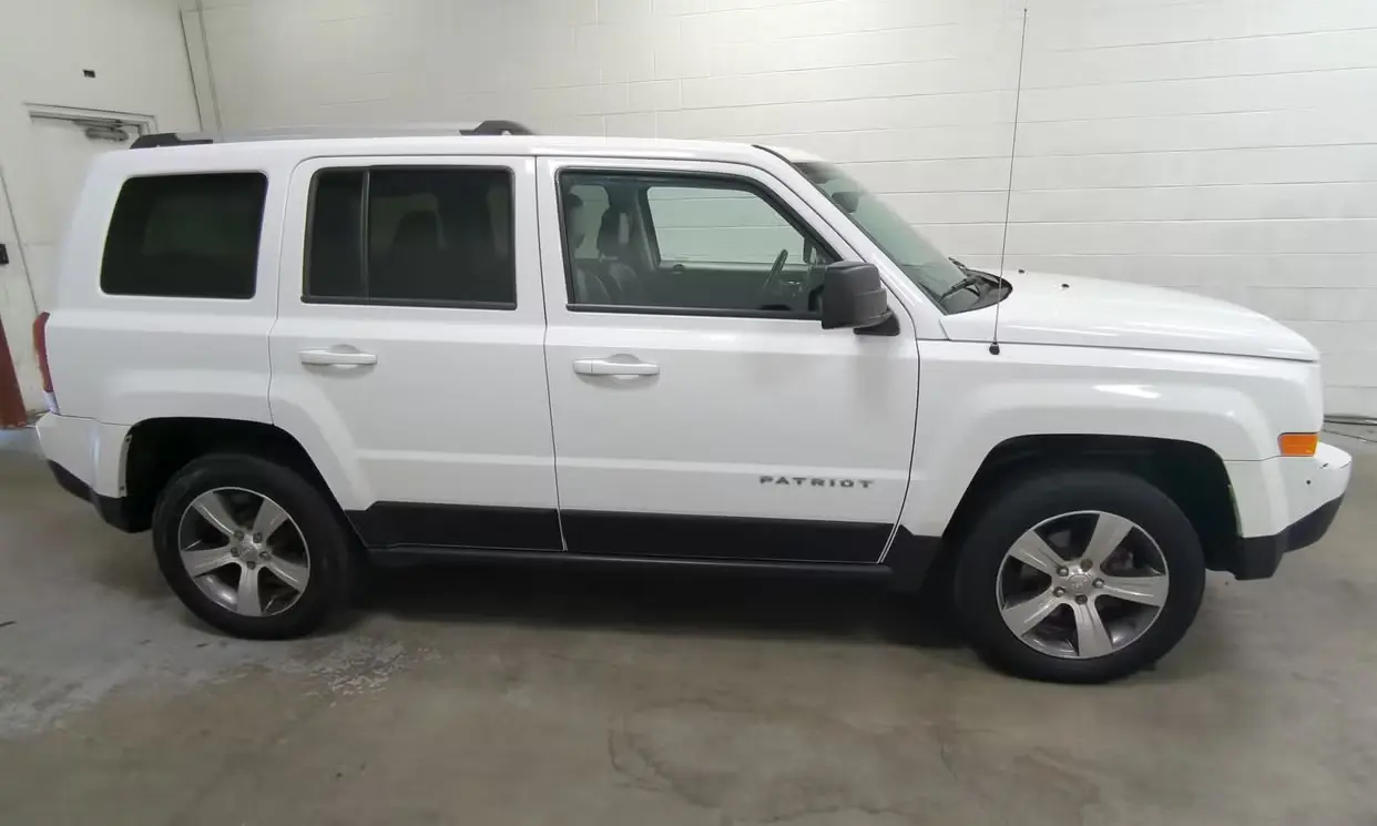 2016 Jeep Patriot High Altitude rental photo 2