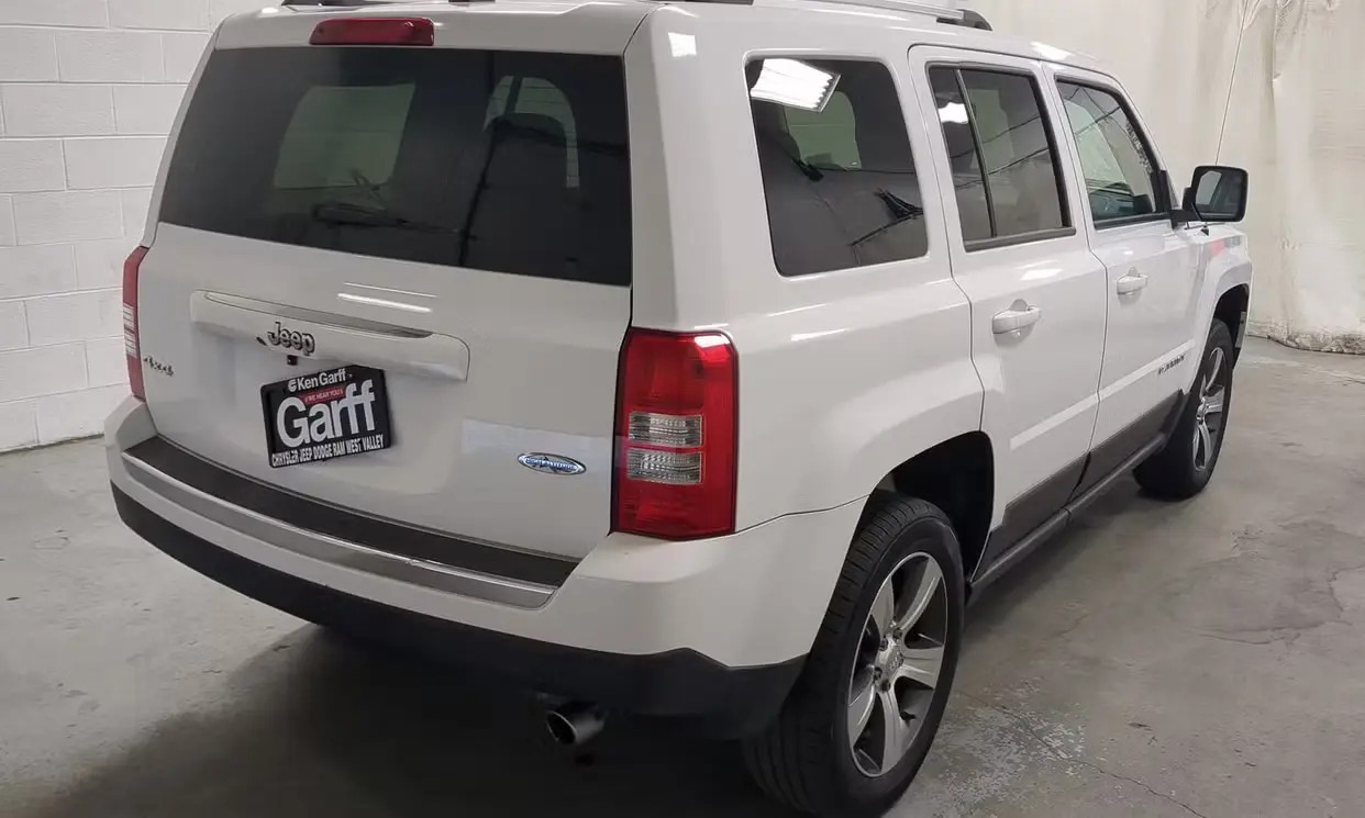 2016 Jeep Patriot High Altitude rental photo 4