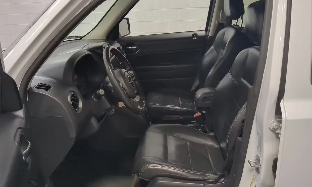 2016 Jeep Patriot High Altitude rental photo 6