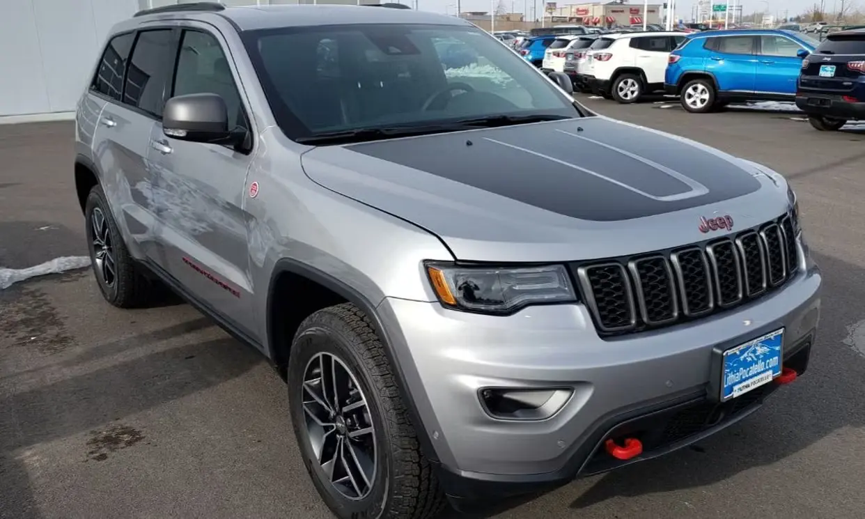 2018 Jeep Grand Cherokee Trailhawk rental photo 2