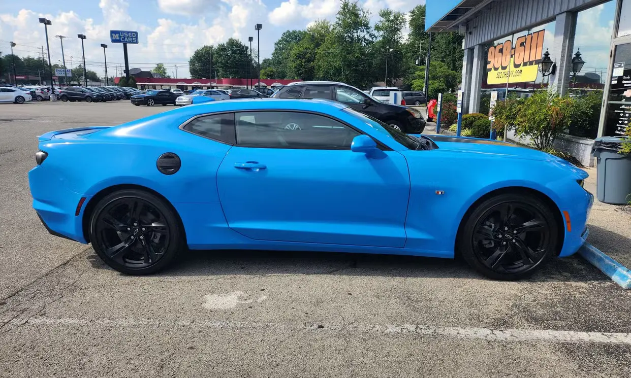 2022 Chevrolet Camaro 3LT rental photo 3