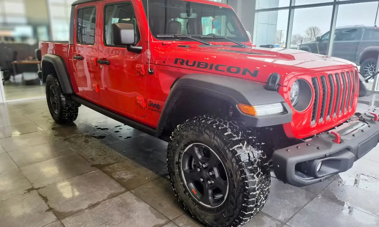 2022 Jeep Gladiator Rubicon rental photo 4