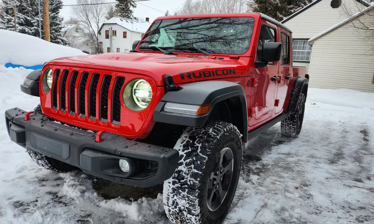2022 Jeep Gladiator Rubicon rental photo 5