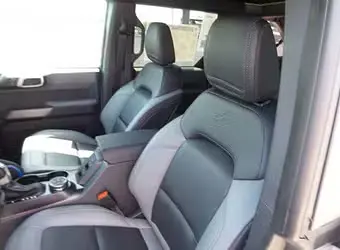2023 Ford Bronco Black Diamond rental photo 6