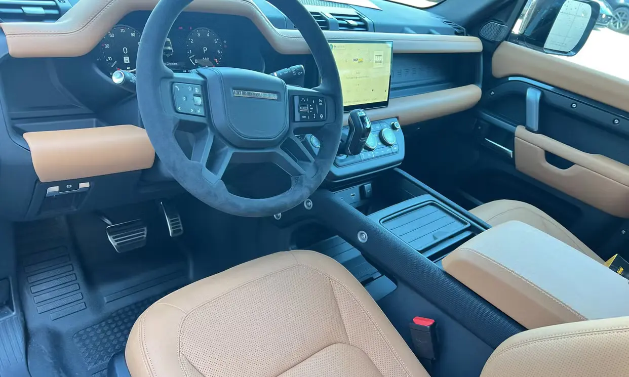 2024 Land Rover Defender 90 rental photo 5